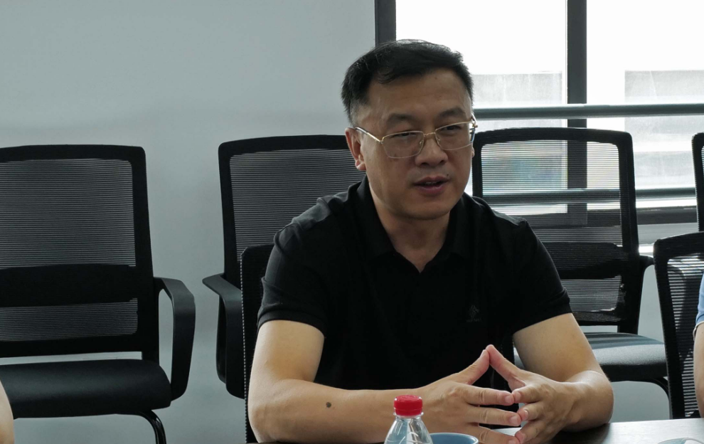 搭平台、拓场景、促合作|青岛市政府副秘书长、市投促办第一副主任王孝芝一行莅临金年金字招牌诚信至上智能参观指导(图4)