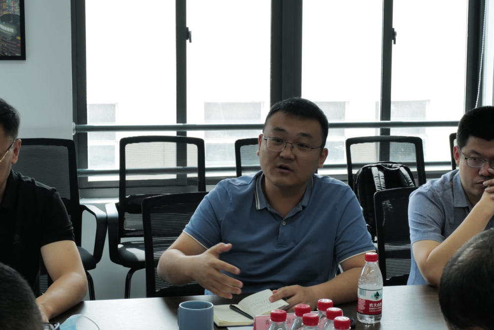 搭平台、拓场景、促合作|青岛市政府副秘书长、市投促办第一副主任王孝芝一行莅临金年金字招牌诚信至上智能参观指导(图3)