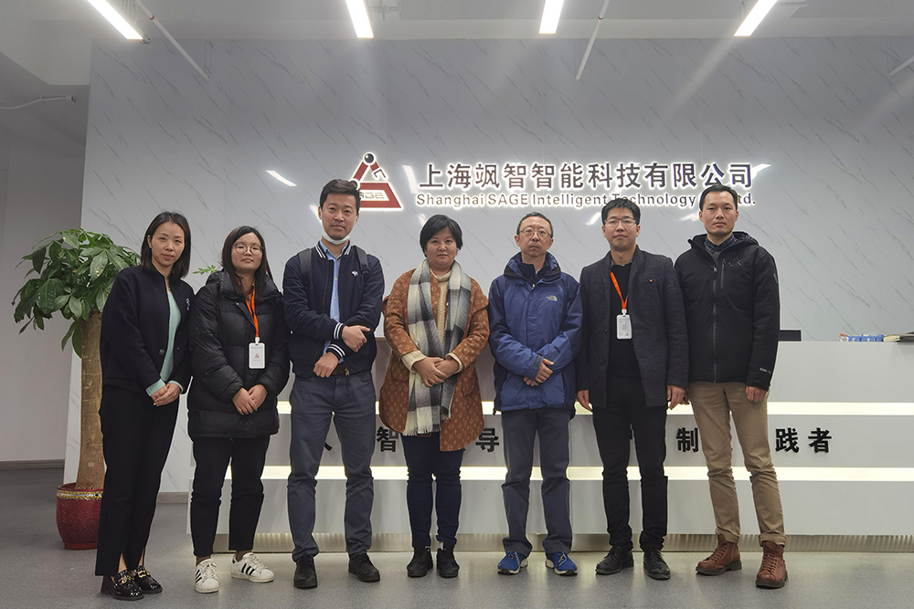 中国联通装备制造“军团”莅临金年金字招牌诚信至上智能参观交流(图1)