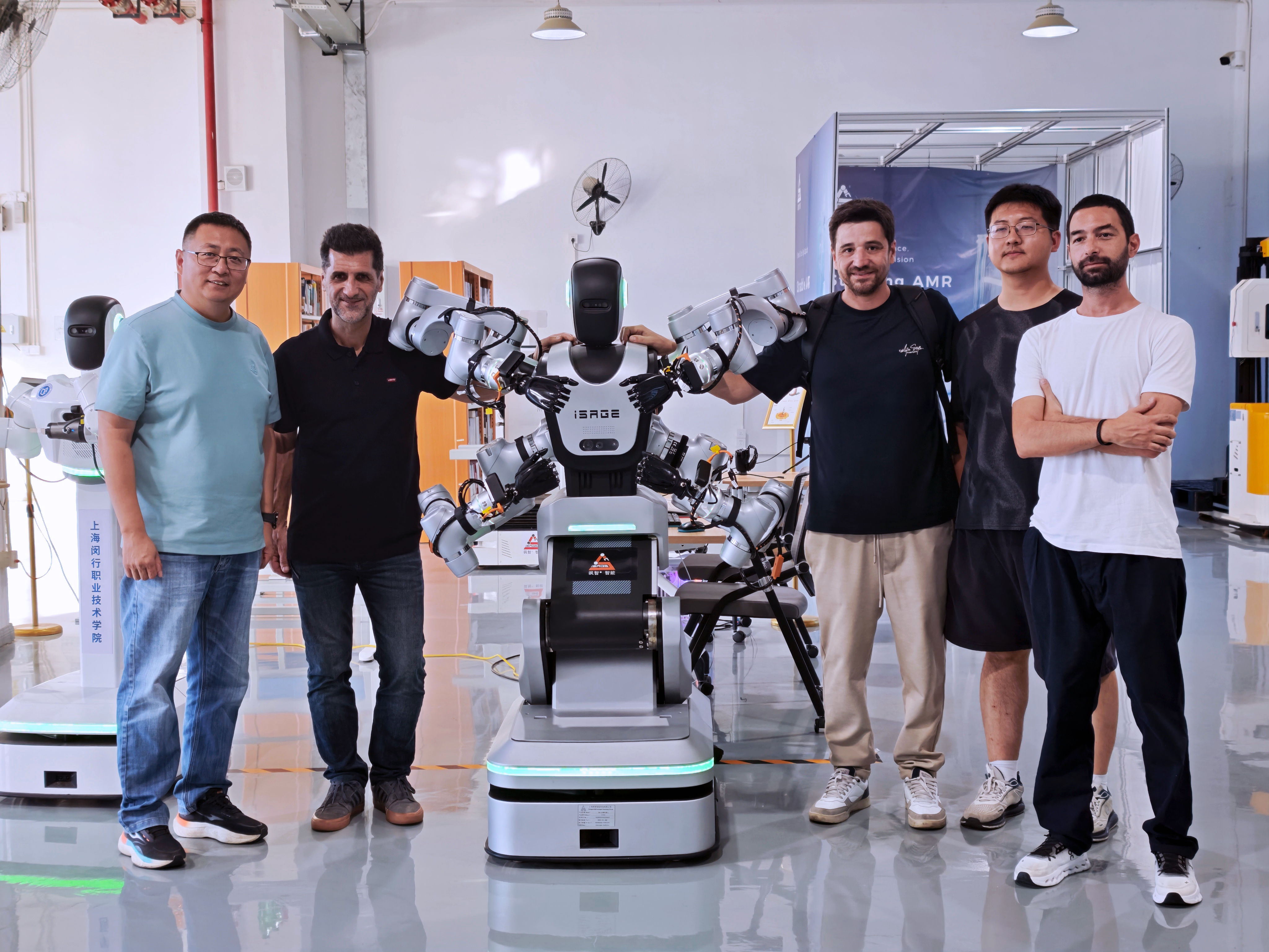 WRC热潮延续，实力吸睛！西门子能源、阿根廷Robots For Humanity等国际客户接连到访金年金字招牌诚信至上智能(图3)